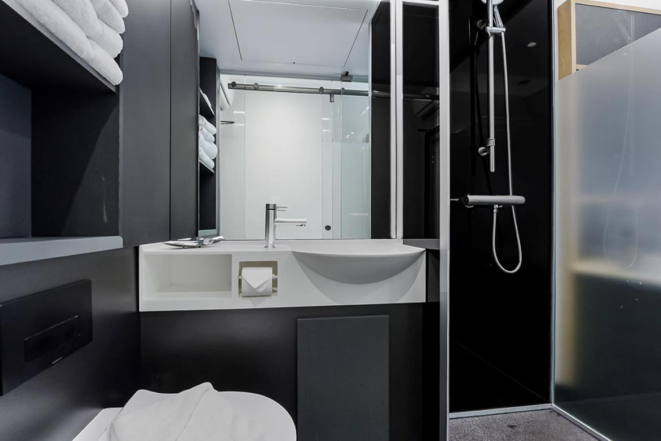 The Z Hotel Trafalgar London Exterior photo